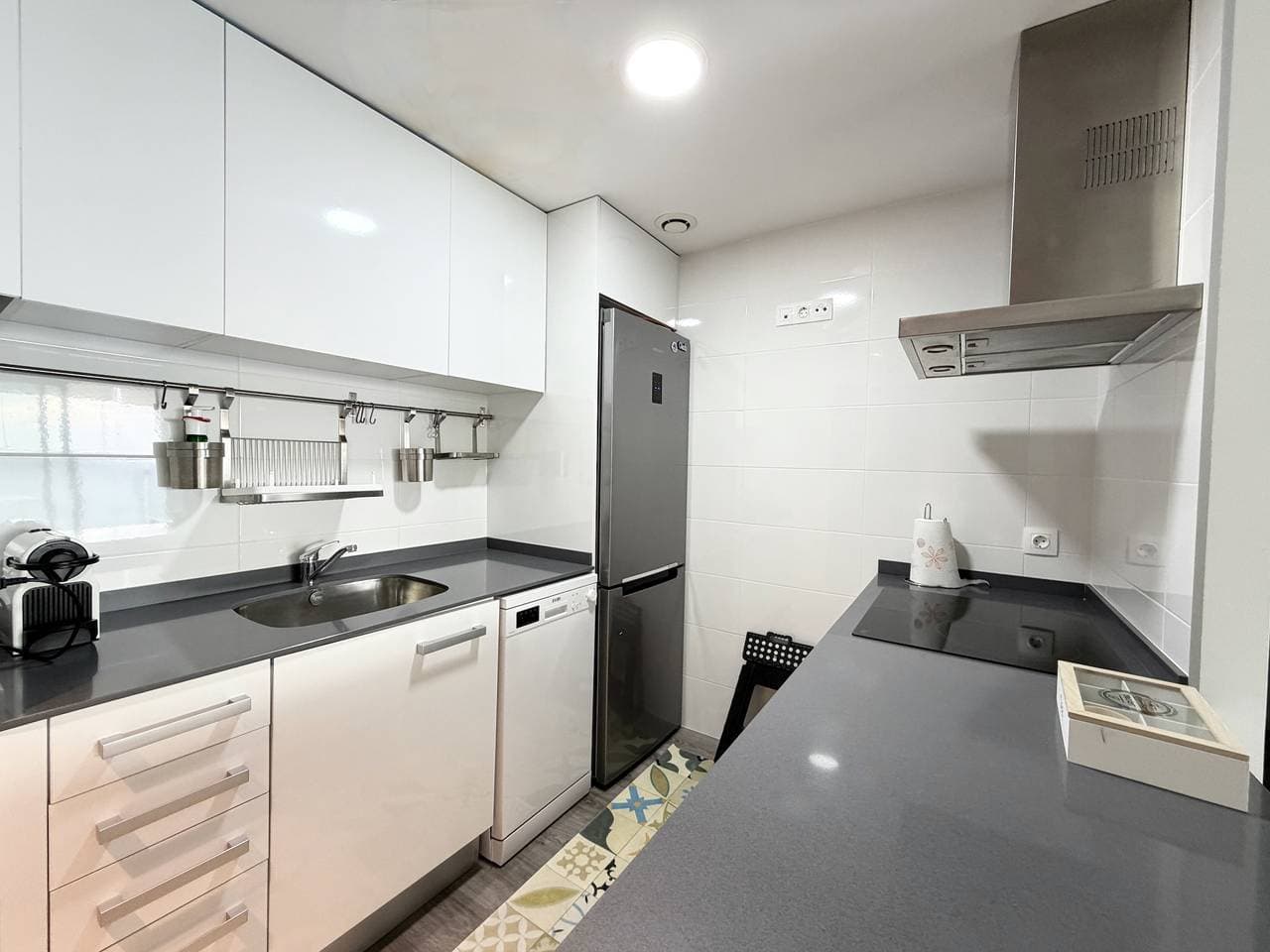Foto 11 von 27: Ferienwohnung für 4 Personen mit Pool