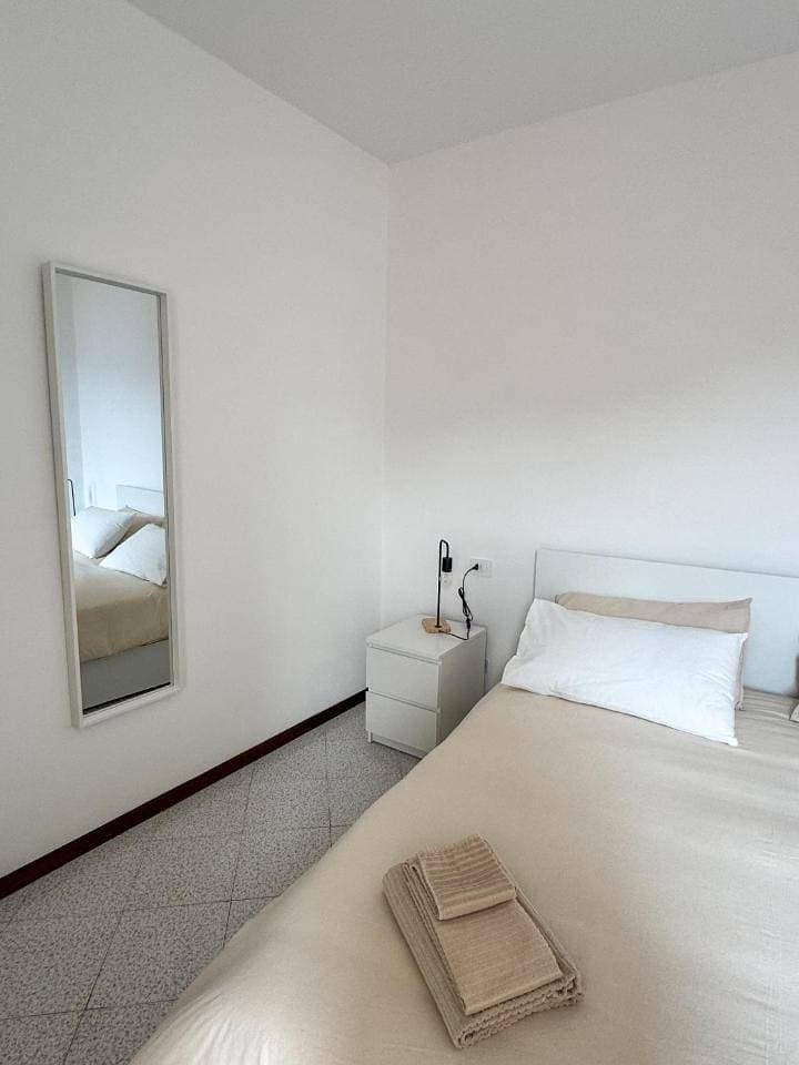 Foto 7 von 22: Two-Bedroom Apartment
