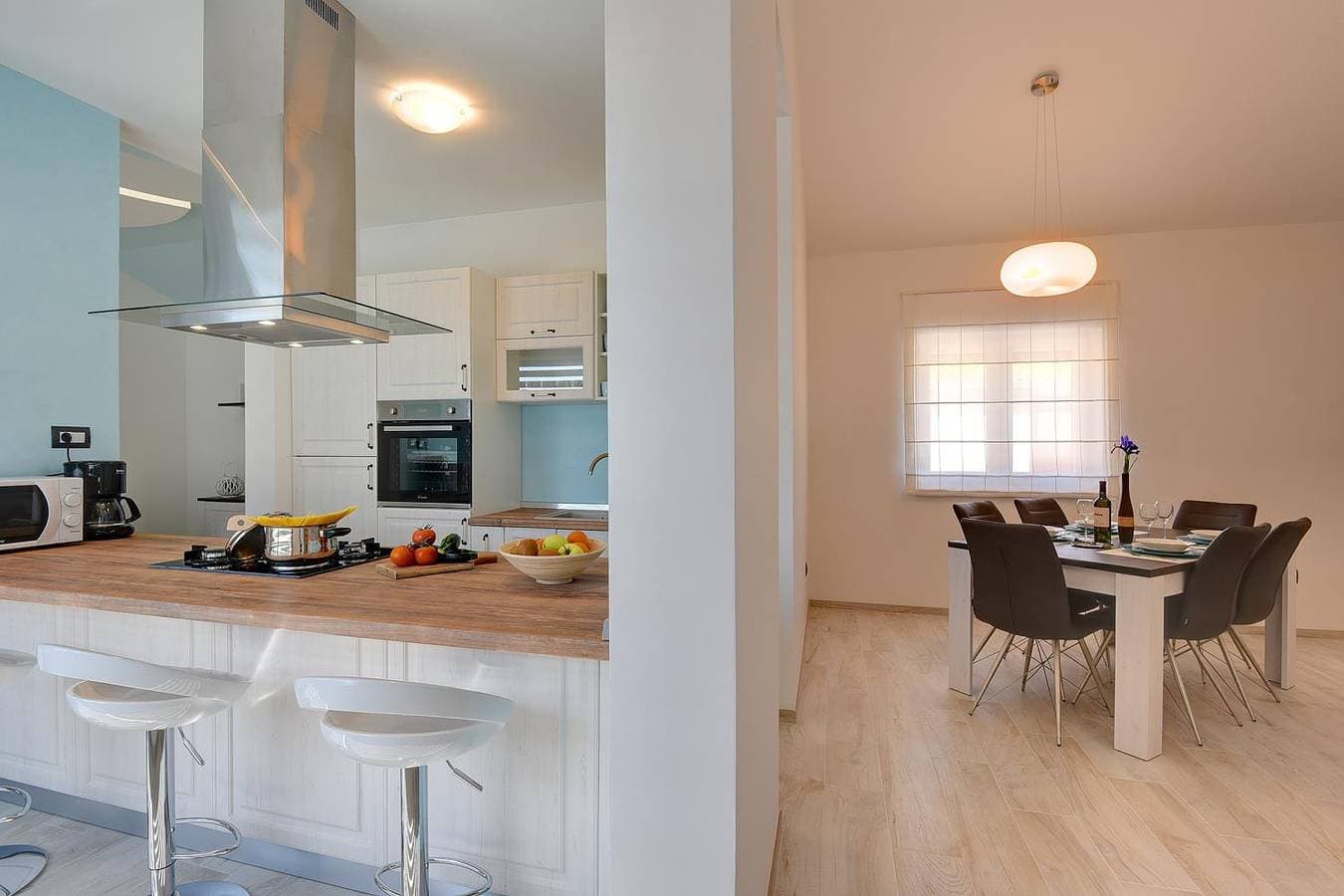 Foto 9 von 26: Herrliche Villa mit privatem Pool, WLAN, Klima, Sonnenterrasse, Liegen und Grill