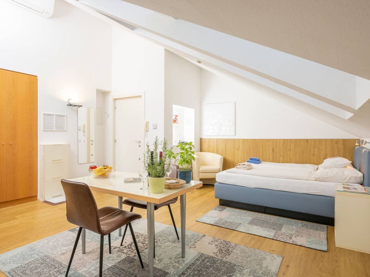 Helles Ferienstudio im Dachgeschoss für Pärchenurlaub 1