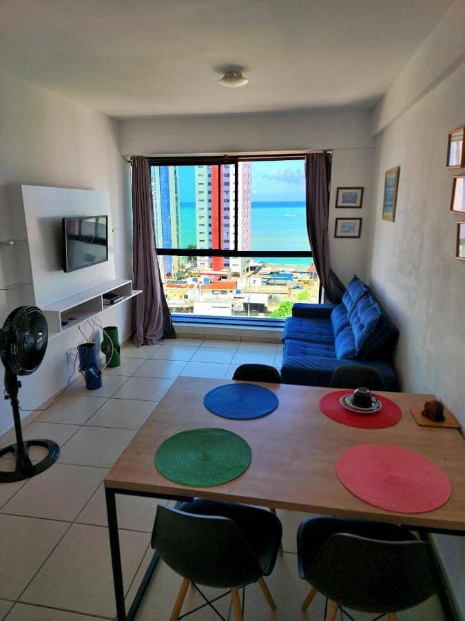Flat Frente Mar em Candeias, Piscina e Garagem 1