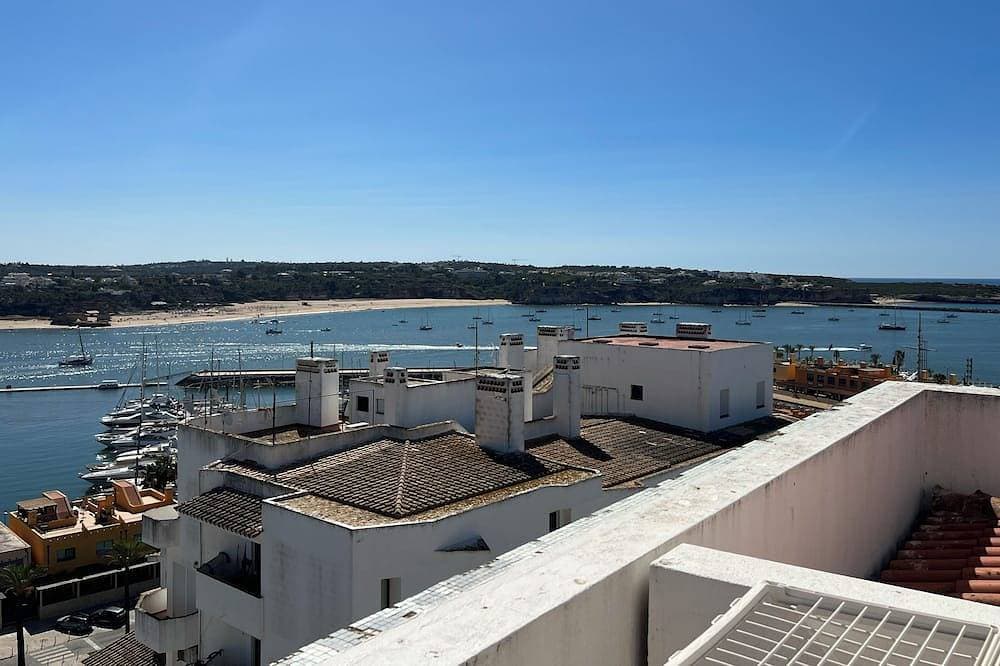 Foto 10 von 20: Excellent studio, beachfront, sea view w/ parking lot