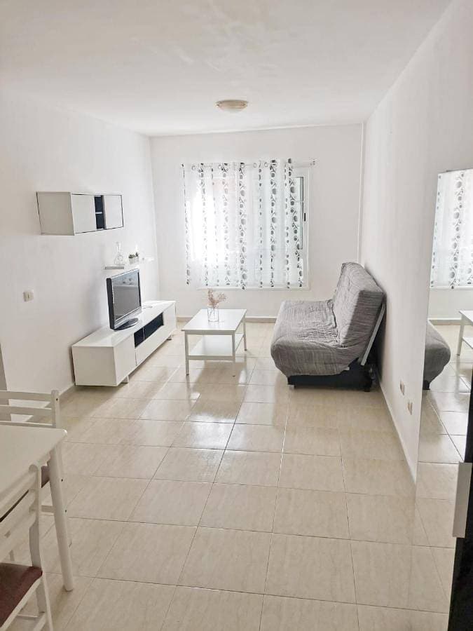 Foto 5 von 20: Two-Bedroom Apartment