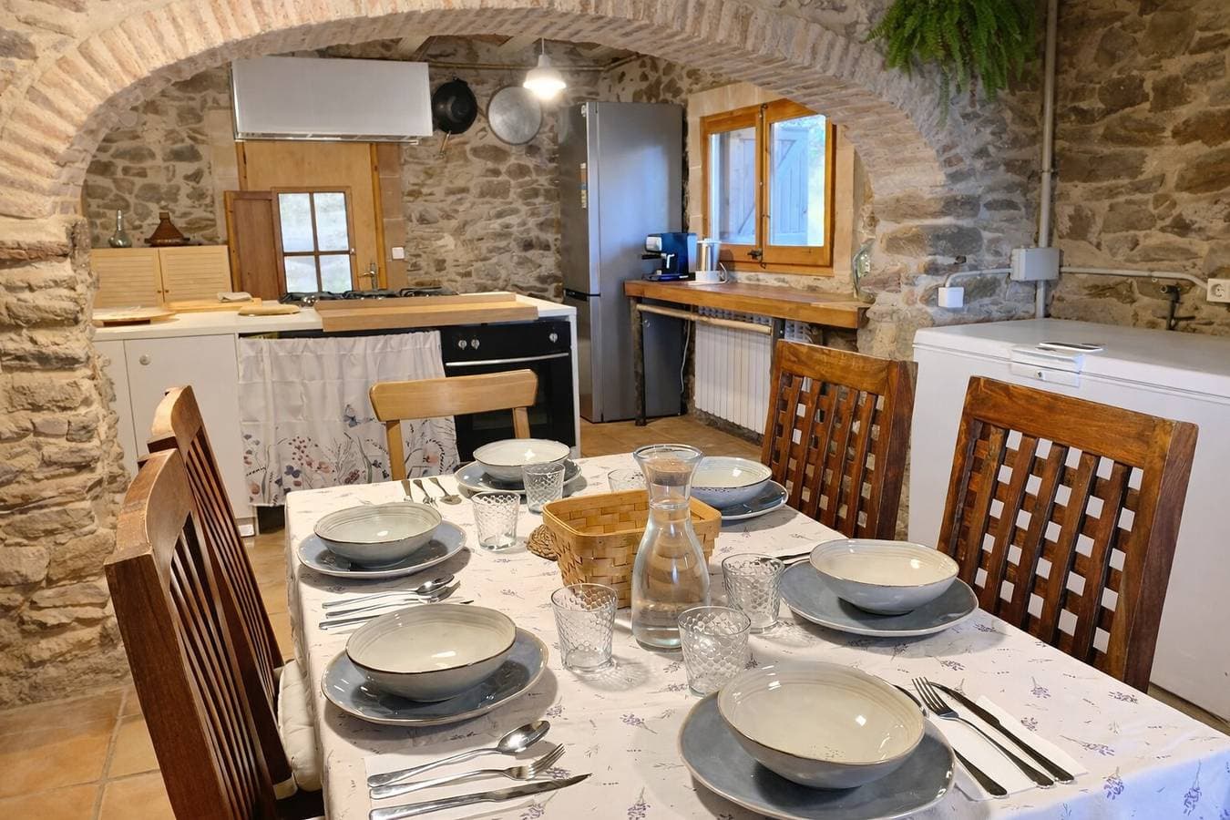 Foto 9 von 31: Casa Rural 'Masia Sa Calma - La Tribu' mit Bergblick, Gemeinschaftsterrasse und WLAN