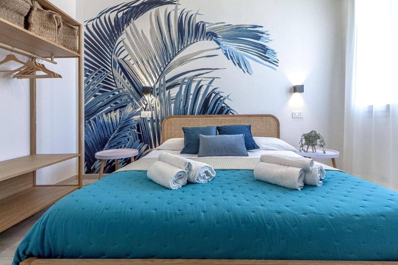 NURAS - Affittacamere L'Azzurra - Double bedrooms private bathroom and seaview solarium 1