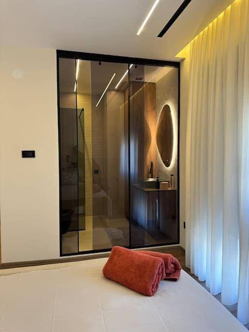 Foto 8 von 23: One-Bedroom Apartment with Balcony