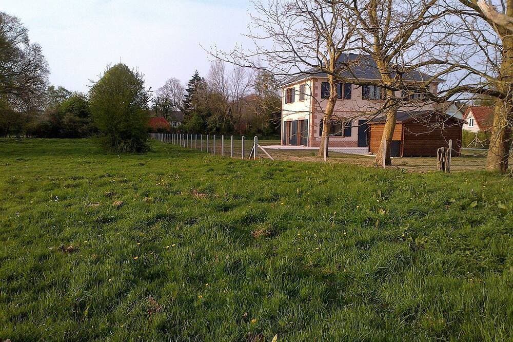 Foto 12 von 23: Modernes geräumiges Haus mit 5 Schlafzimmern im Herzen des schönen grünen Küstendorfes