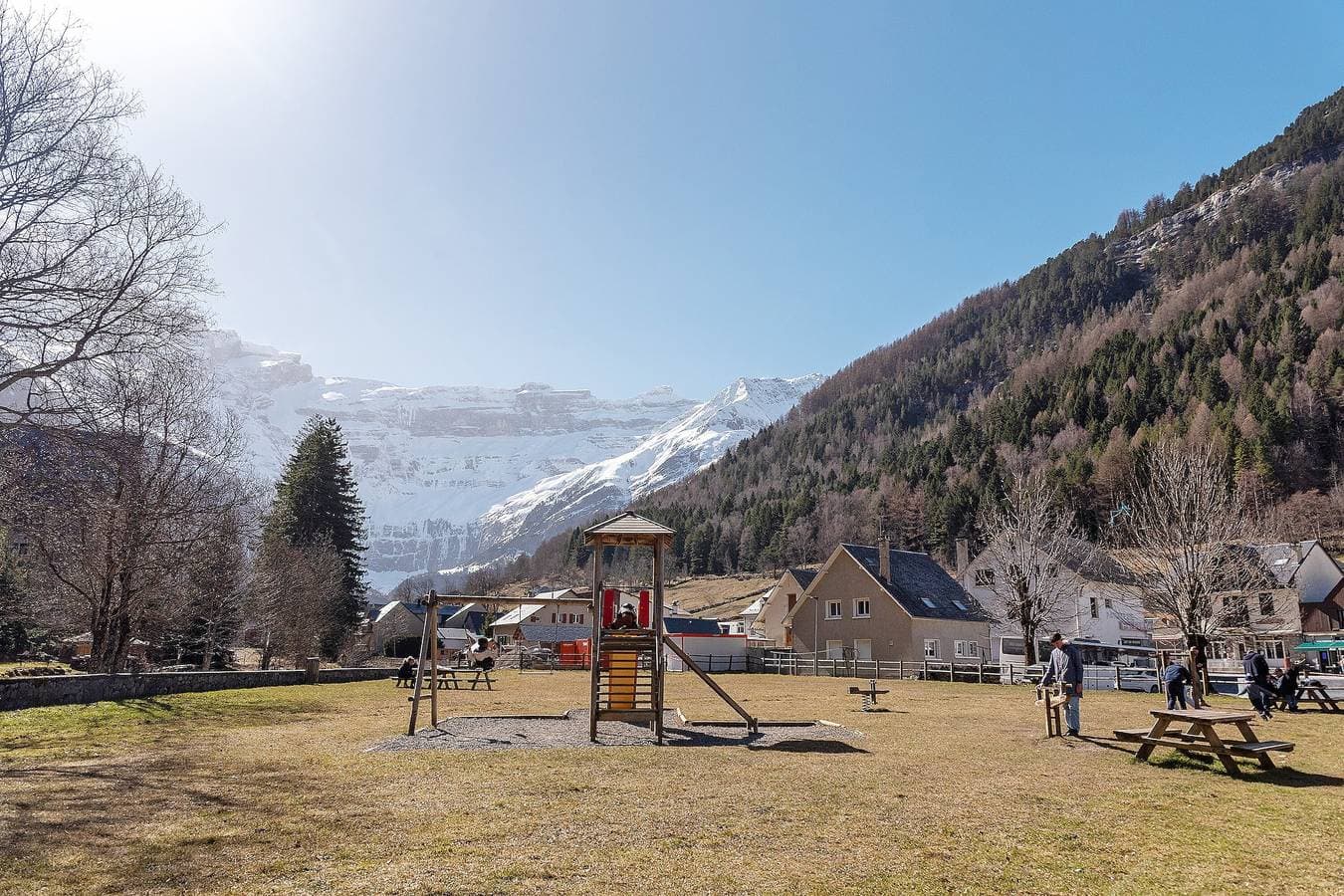 Foto 2 von 23: Gite Campbieil – Gavarnie-Gèdre: Gemütliches Dachgeschoss mit Panoramablick