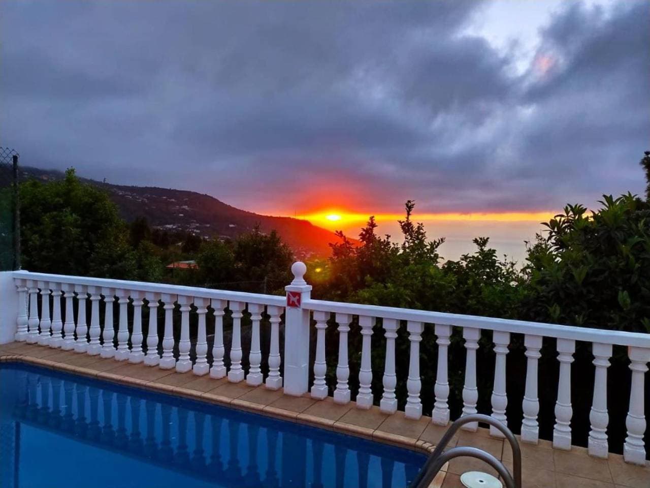 Foto 5 von 39: Ferienhaus LaCerca mit Meerblick, Pool, WLAN und Garten