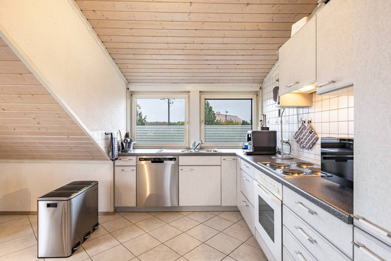 Foto 2 von 39: Ferienwohnung Christine mit Bergblick, privater Terrasse und WLAN