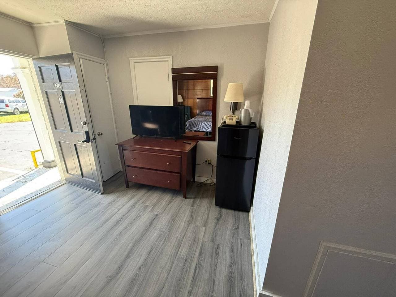 Foto 7 von 13: Kingsize-Bett | Rauchen erlaubt | Danville, Virginia