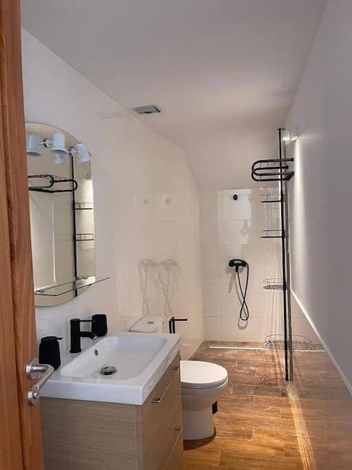 Foto 4 von 9: One-Bedroom Apartment