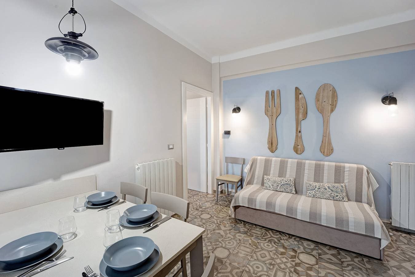Foto 4 von 21: "Victoria Apartments Maiolica" mit Balkon, Klimaanlage und WLAN