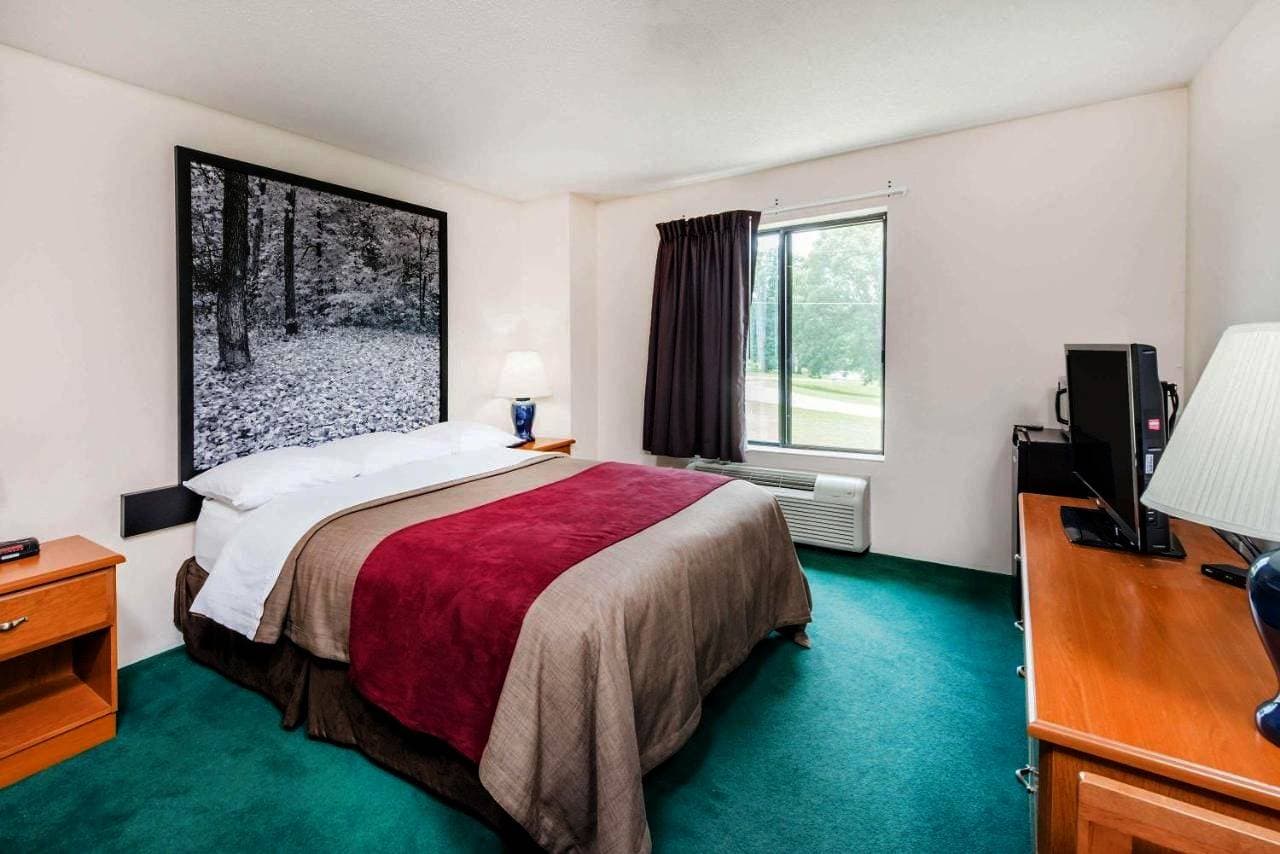 Foto 4 von 16: Super 8 by Wyndham Hannibal
