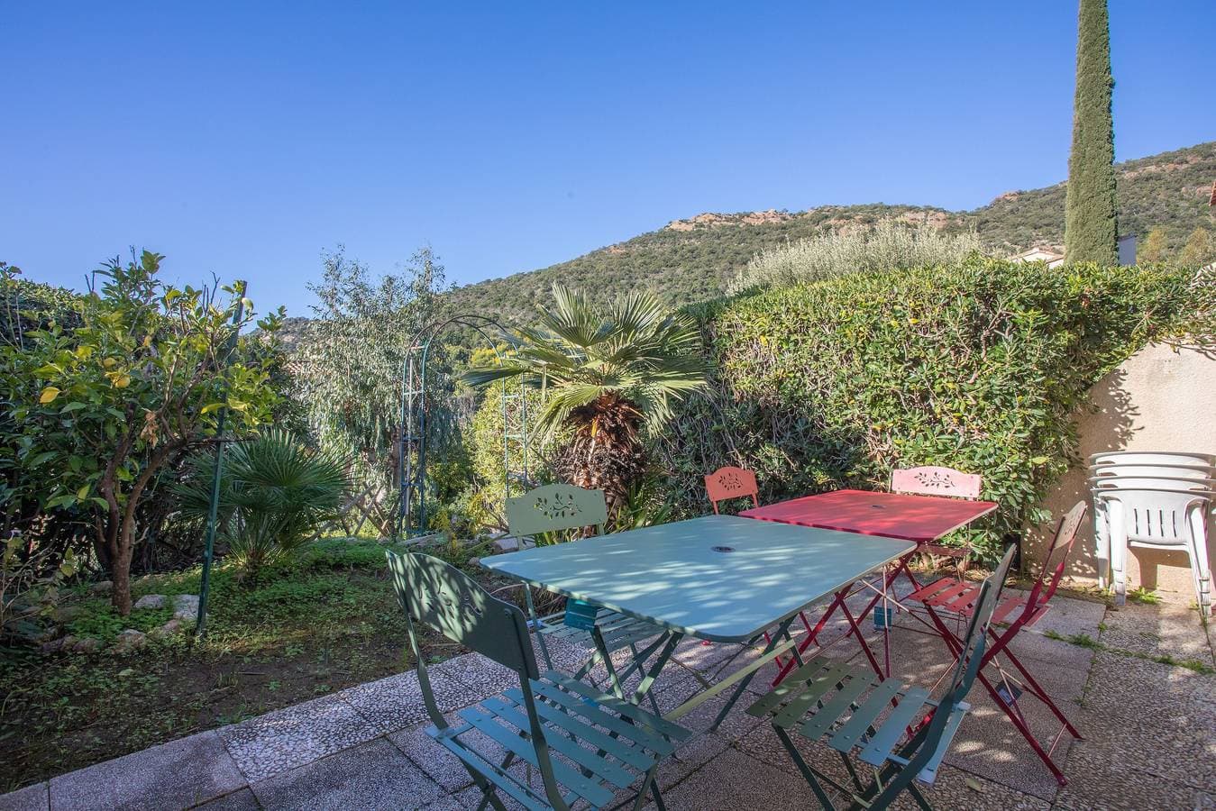 Foto 5 von 25: Appartement 'Pramousiquer D23' mit Bergblick, Gemeinschaftspool und Klimaanlage