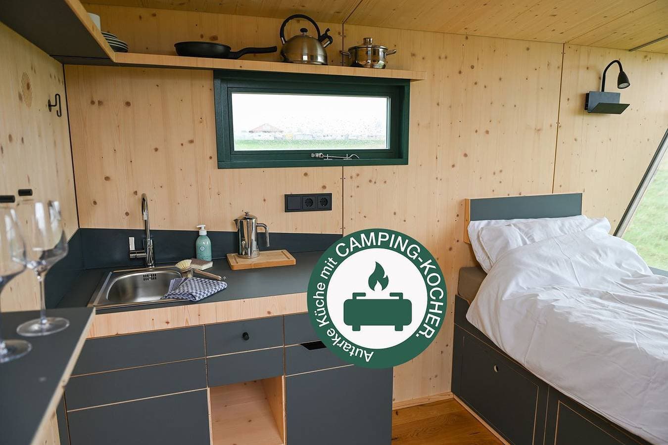 Foto 4 von 29: Naturnahes Sleep Space Off-Grid von Green Tiny Houses mit Nordseeblick