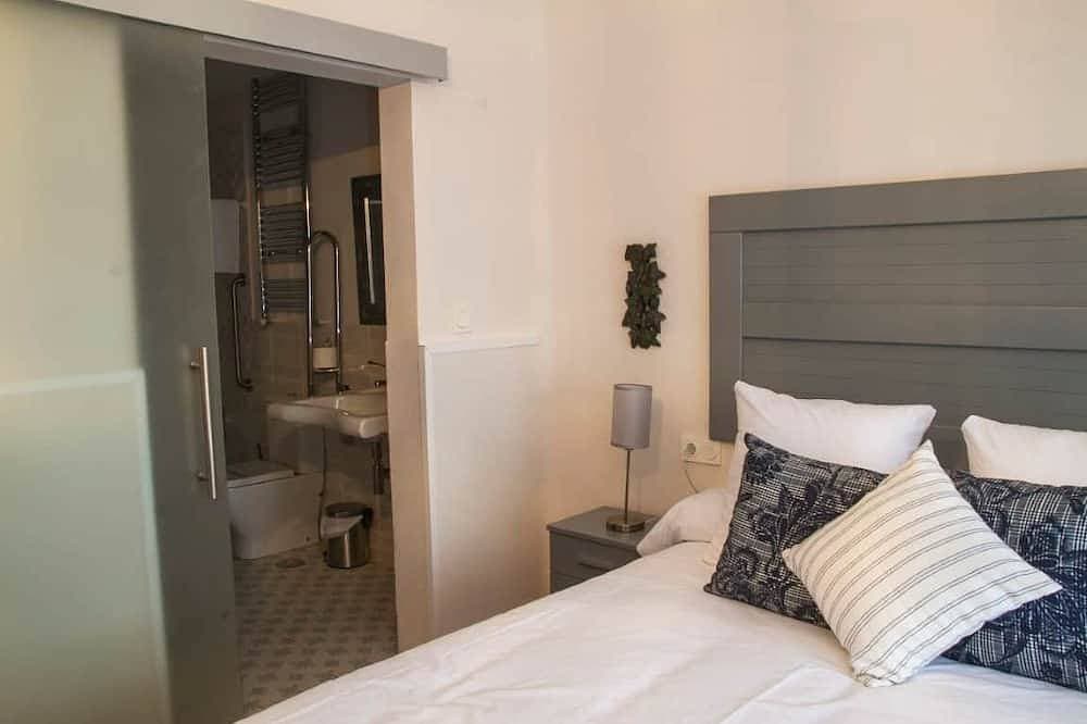 Foto 6 von 26: Adapted room 1 in El Villar house