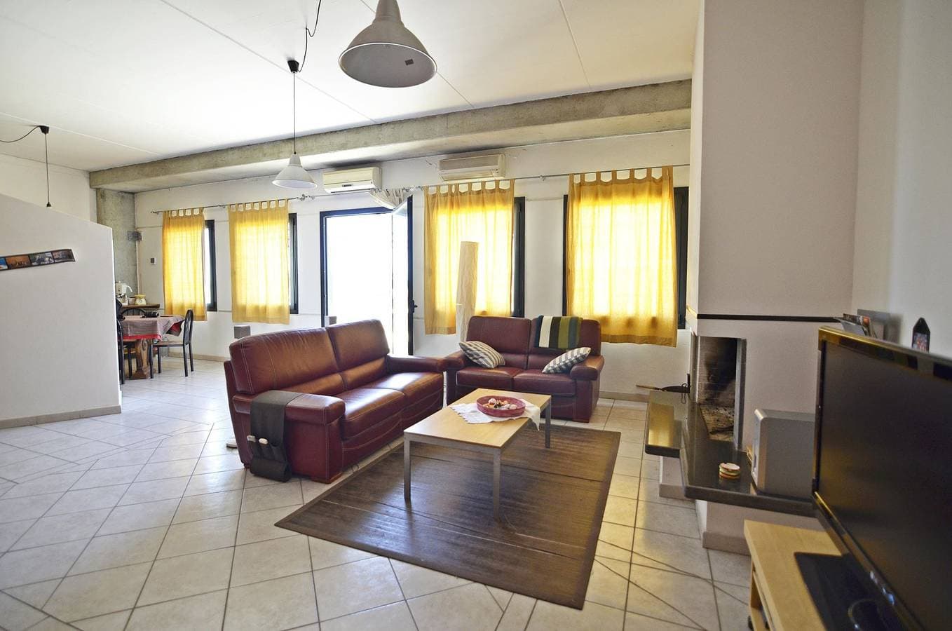 Foto 8 von 22: Ferienwohnung für 5 Personen mit Terrasse