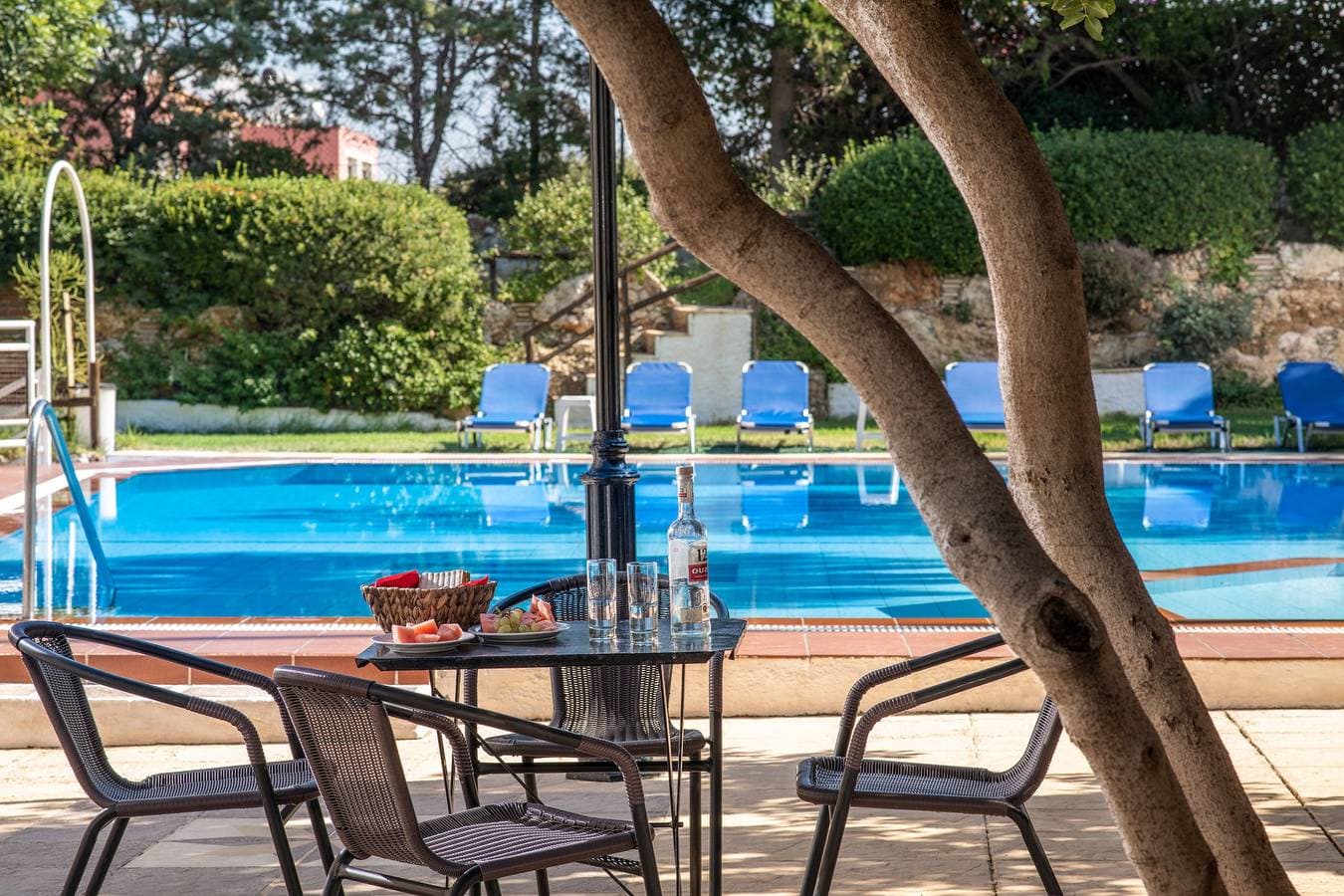 Foto 4 von 24: Schönes Studio mit Gemeinschaftspool und schönem Garten