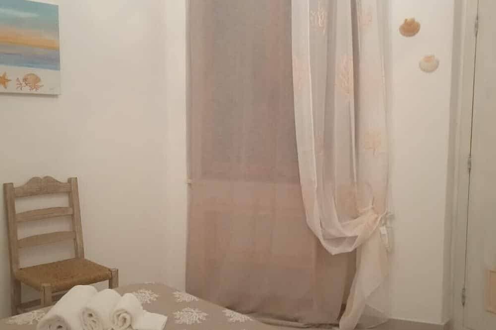 Foto 5 von 26: Unabhängige Villa mit großem Garten und Pool 50 Meter vom Meer entfernt
