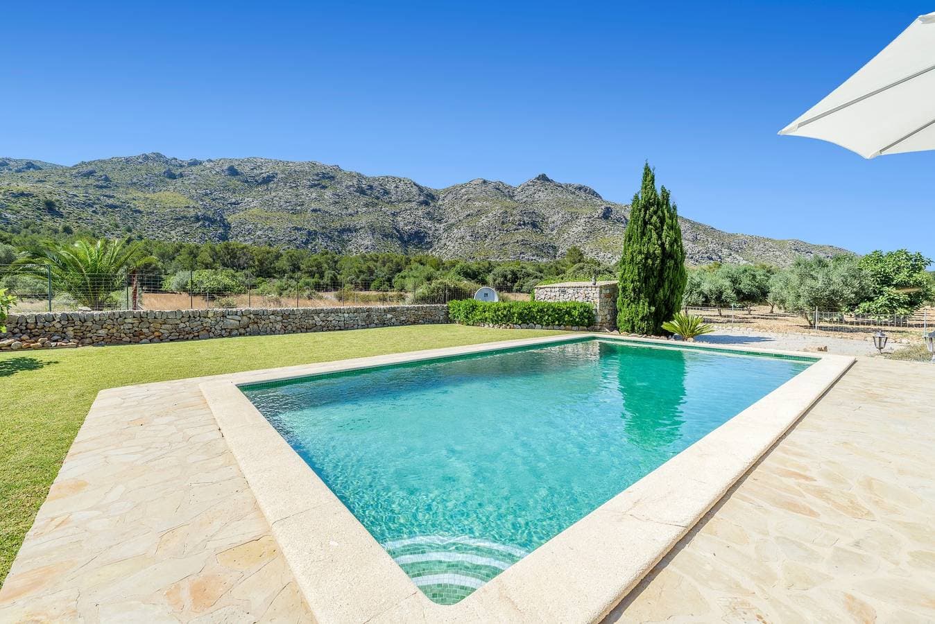 Foto 2 von 26: Hübsche Finca mit Pool, Klimaanlage und Garten; Parkplätze vorhanden