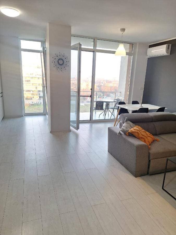 Foto 4 von 8: One-Bedroom Apartment