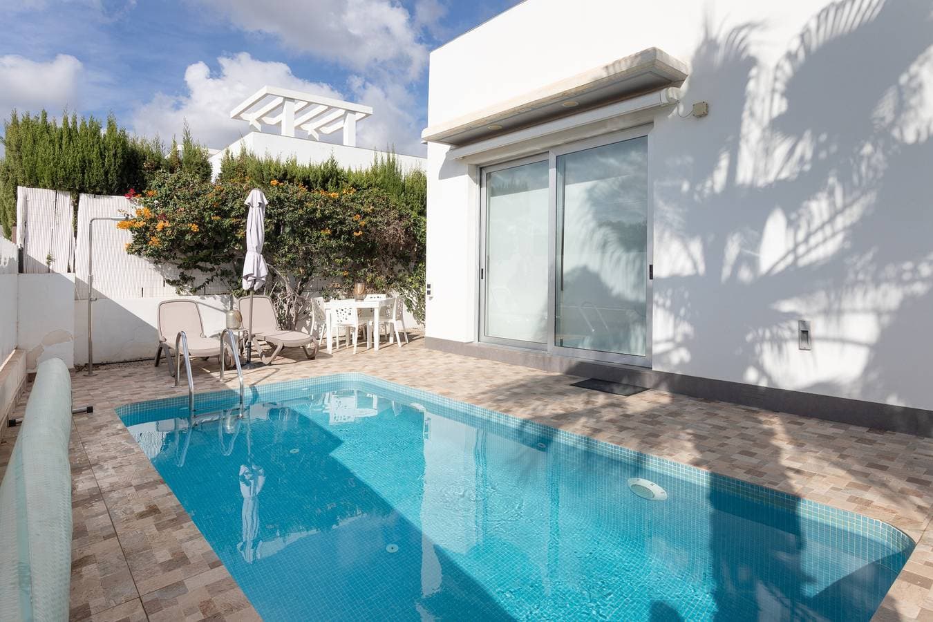 Modern villa 1