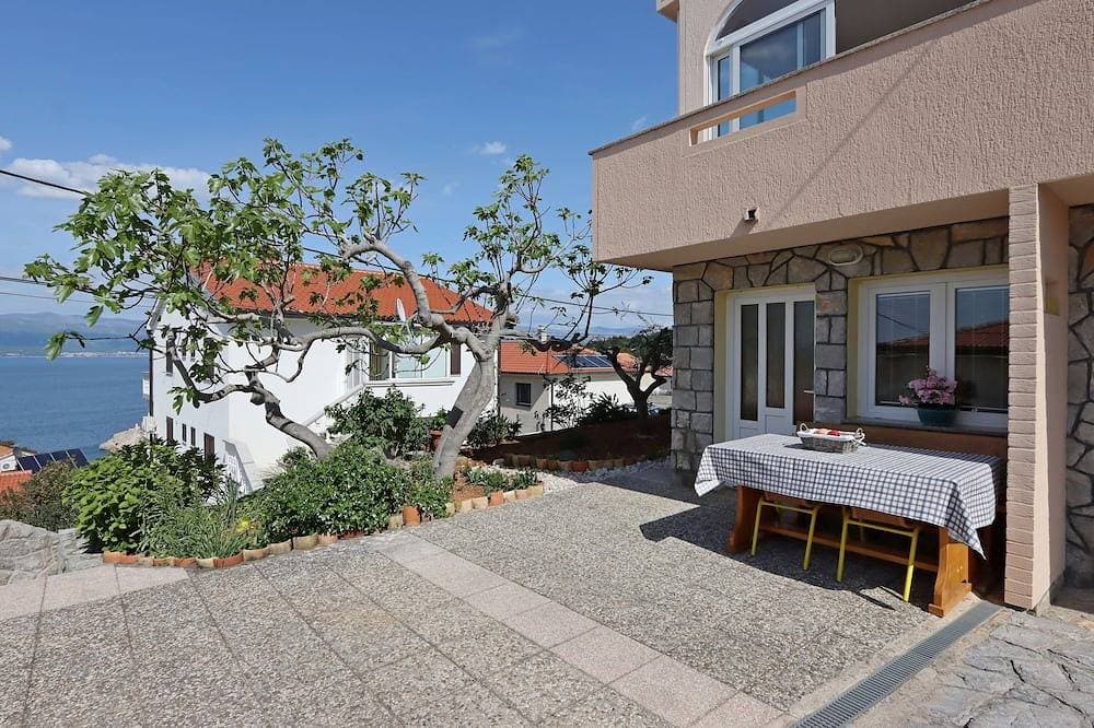 1-Zimmer-Ferienwohnung mit Terrasse und Meerblick Vrbnik, Krk 1