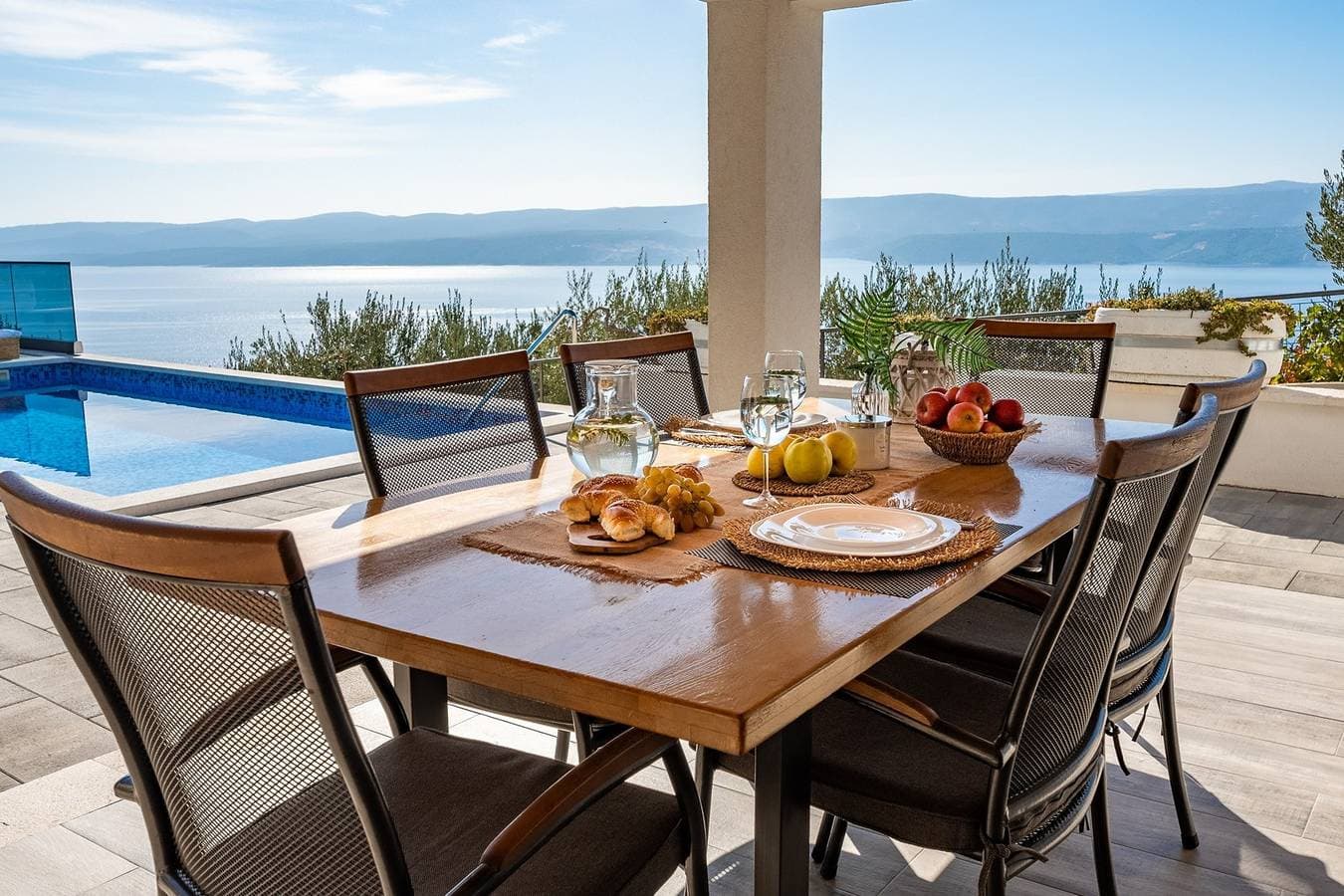 Foto 11 von 50: Villa Dream mit privatem Pool, 2 Schlafzimmer mit en-suite Badezimmern, Meerblick