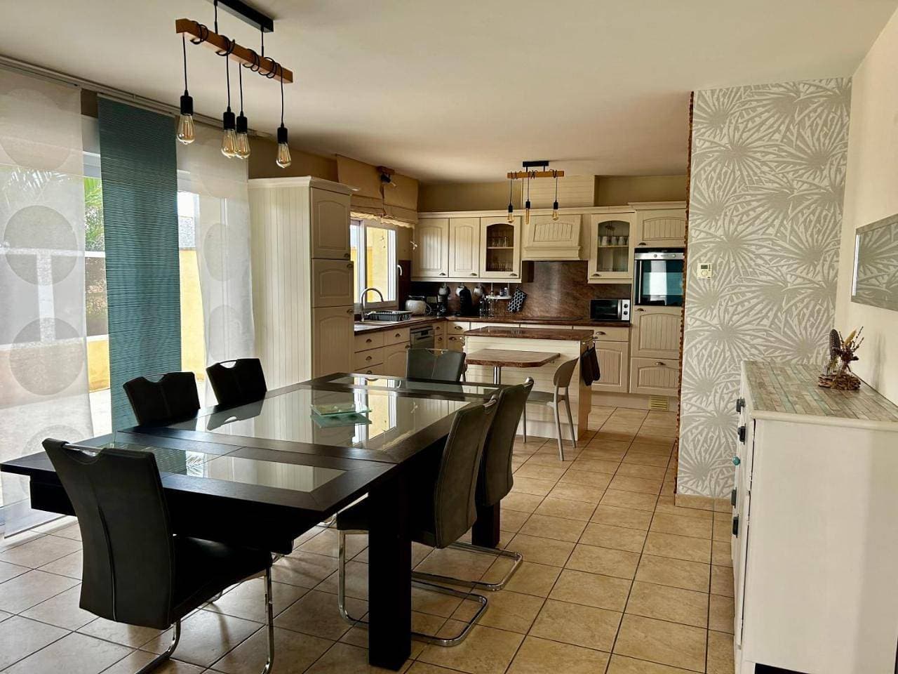 Foto 7 von 56: Four-Bedroom Holiday Home