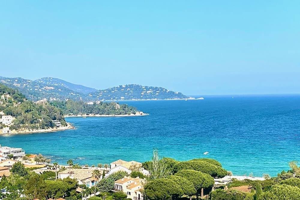 Foto 11 von 28: St Clair Du Lavandou Herrliche Terrasse mit Meerblick, 300 m feiner Sandstrand