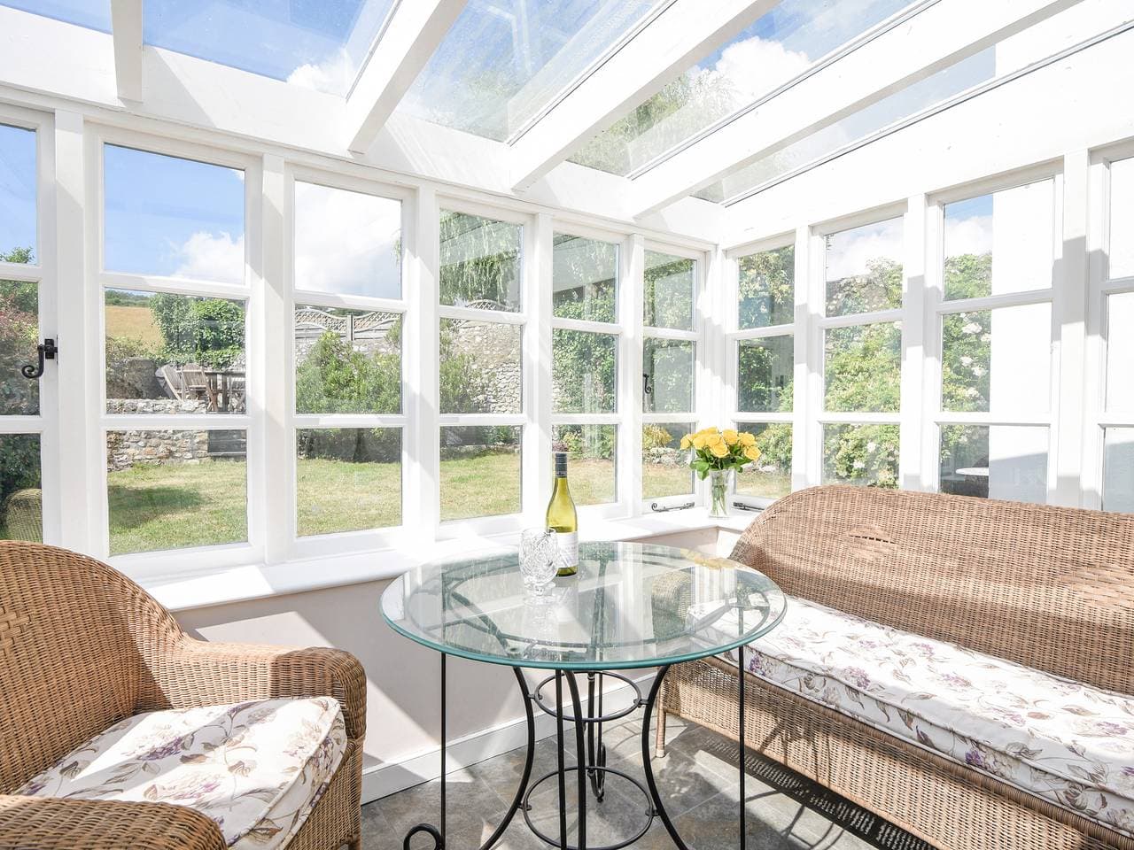 Foto 10 von 31: Thatched Cottage