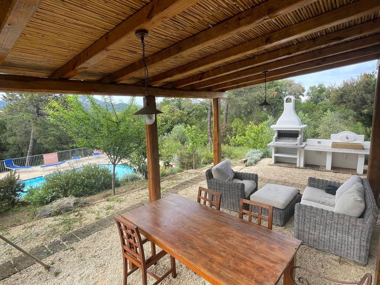 Foto 8 von 49: Ferienwohnung für 4 Personen mit Terrasse