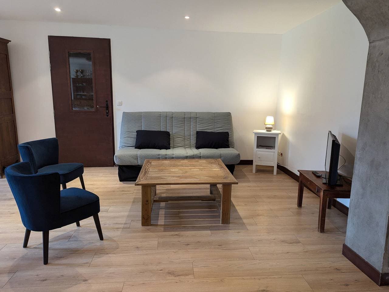 Foto 3 von 22: Authentisches Ferienhaus in Villemurlin mit Garten und Parkplatz