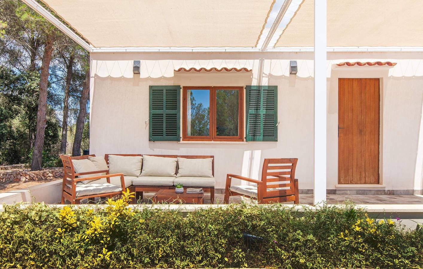Foto 9 von 41: Moderne Ferienwohnung mit AC, Pool und Internet