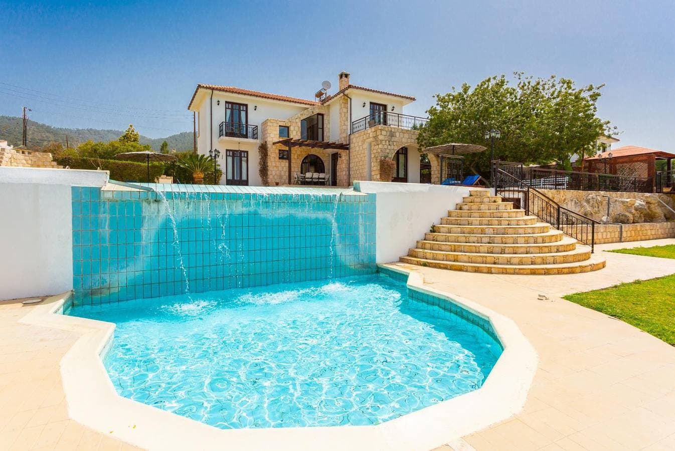 Foto 7 von 48: Villa für 10 Personen mit Garten