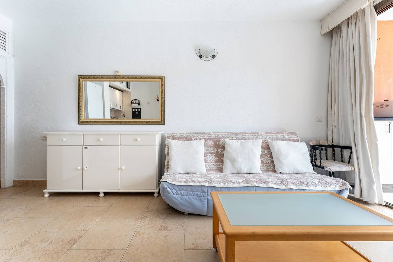 Foto 7 von 20: Einzimmerapartment 'Sunny' mit Blick auf den Hafen, Wi-Fi und Klimaanlage