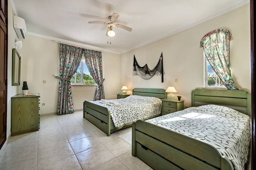 Foto 2 von 20: Marco Real - Villa with beautiful garden and private pool