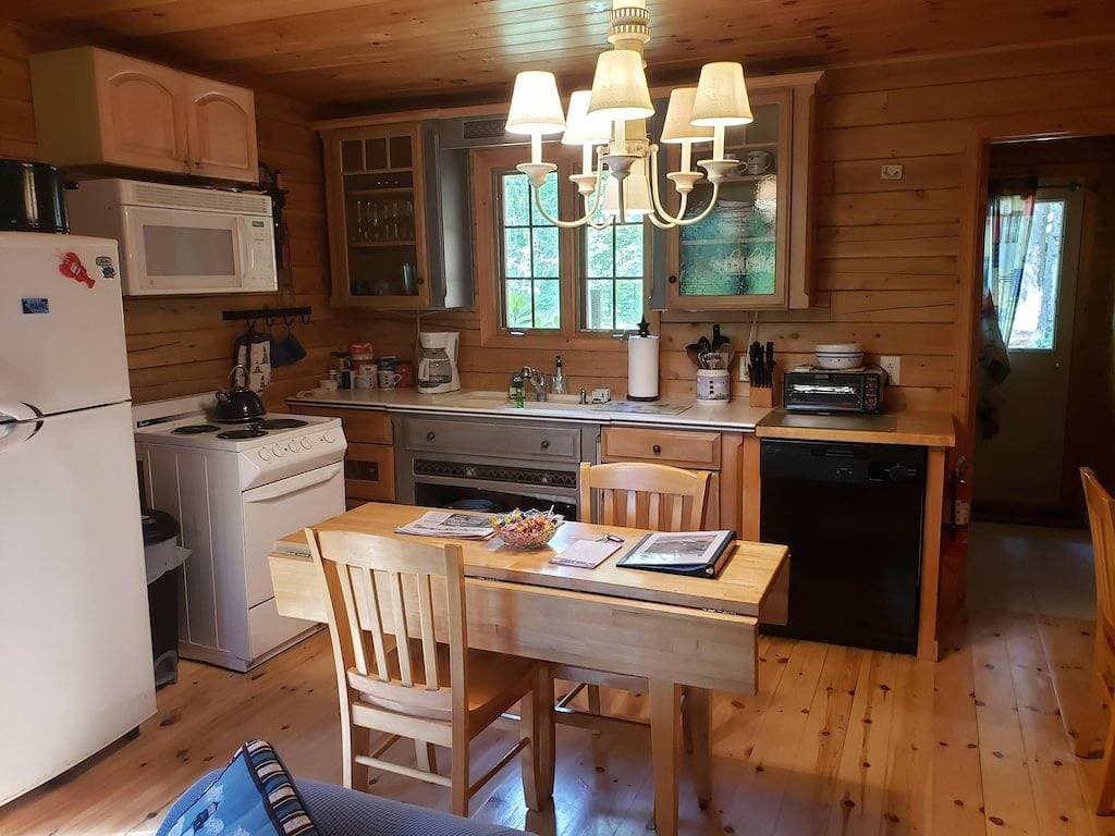 Foto 10 von 47: Tiny cabin Big Charm/Full refund up to 1 day out/Fire pit/ Beach/No pet fee