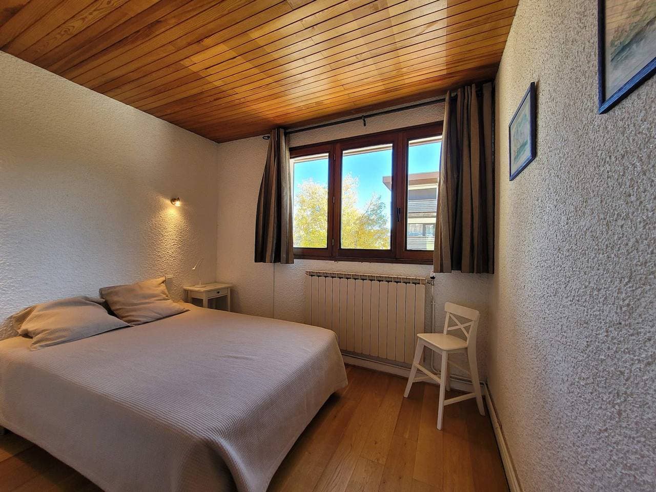 Foto 4 von 14: Renovierte Wohnung, 2 Schlafzimmer, 2 Bäder, Balkon mit Pistenblick