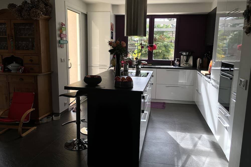 Foto 12 von 30: Große moderne Villa 200m2 12 Personen Swimmingpool zwischen Bordeaux, Ozean und Médoc