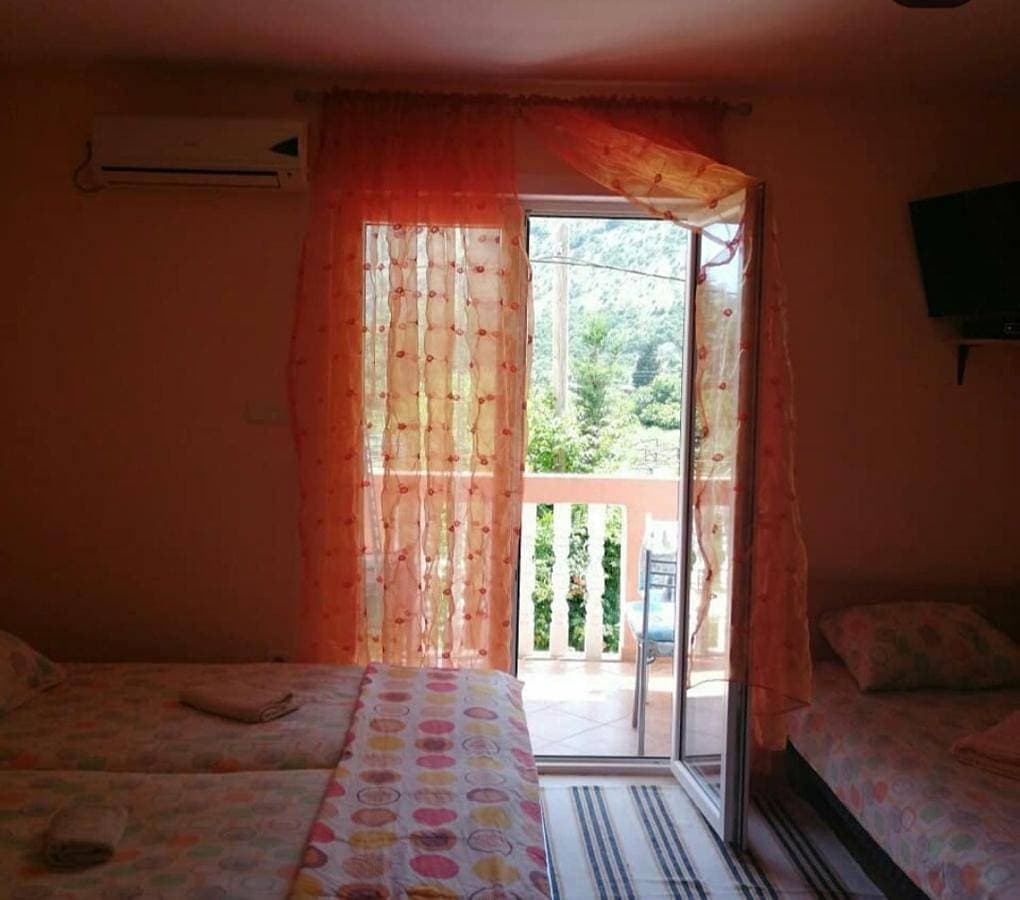 Foto 5 von 13: Double or Twin Room with Balcony - Attic