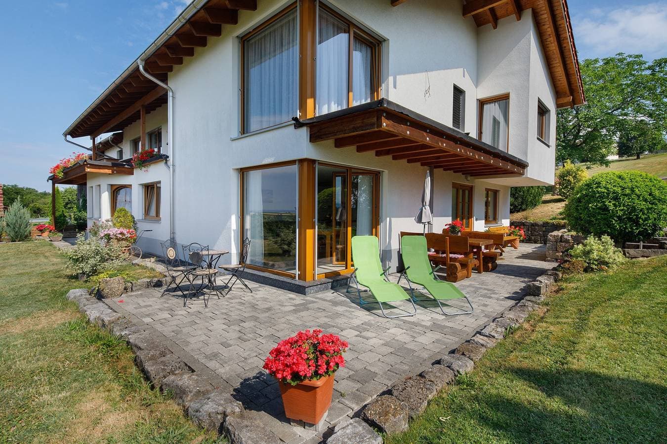 Foto 2 von 44: Ferienwohnung 'Kiesel' mit Privatterrasse und Wi-Fi