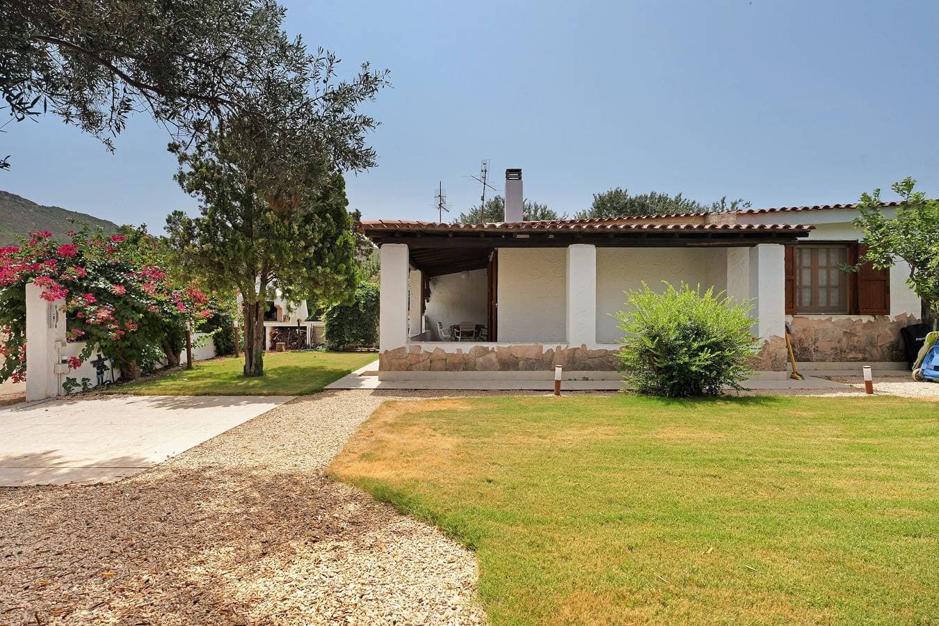 Foto 2 von 24: Villa Nino – Unabhängige Villa nahe dem Meer von Solanas mit Garten und Komfort