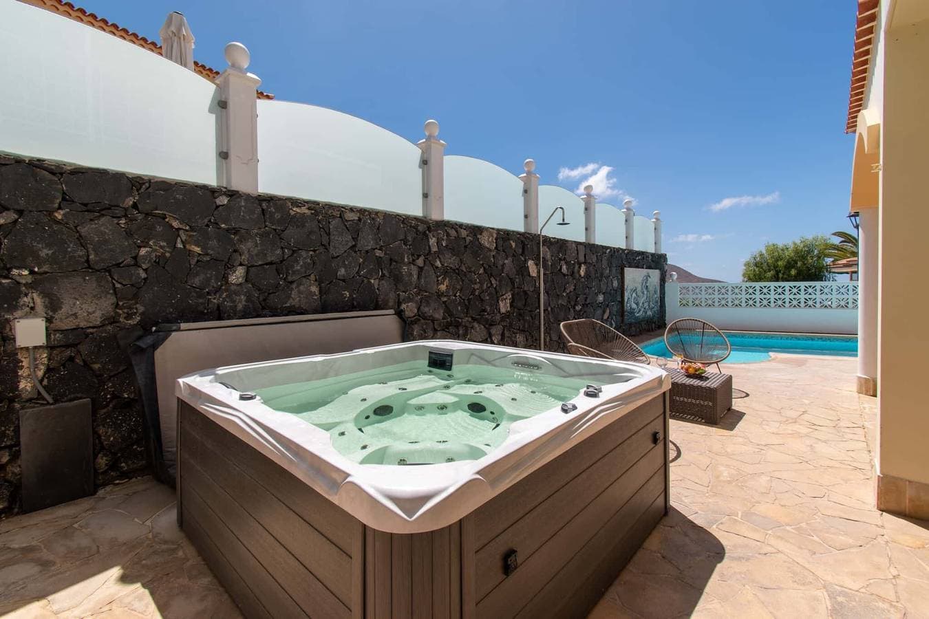 Foto 5 von 60: Haustierfreundliche Villa Encantada mit Meerblick und Pool