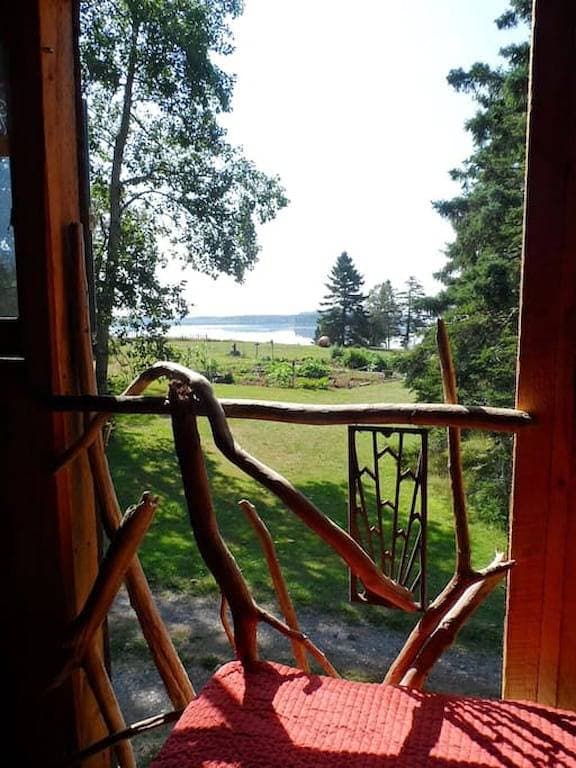 Foto 6 von 21: Charmante Etagenbetten-Hütte in Rossport am Meer