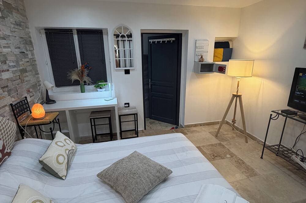 Foto 8 von 30: Tremendous 1-bedroom apartment with AC in Rueil-Malmaison