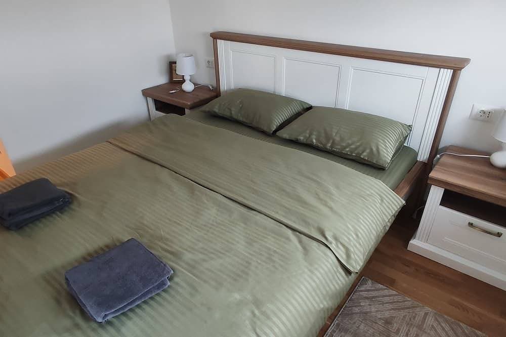 Foto 3 von 11: Cozy apartment in tranquil Podgorica with WiFi, AC