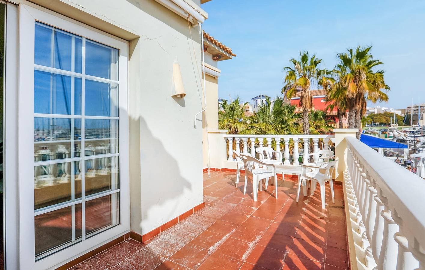 Foto 8 von 16: Gemütliches Strandapartment mit Terrasse & AC