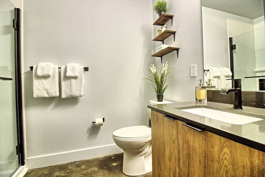 Foto 4 von 22: Schickes ultramodernes Studio-Loft mit Designer-Features